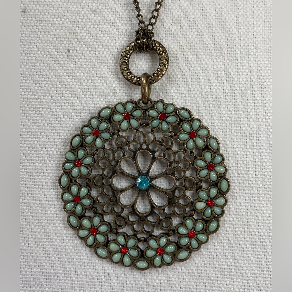 Filigree daisy necklace with rhinestones - Picture 4 of 6